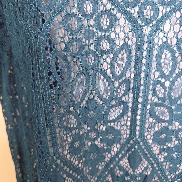 Loft Ann Taylor Floral Lace Blouse Top Size Medium - Picture 5 of 6